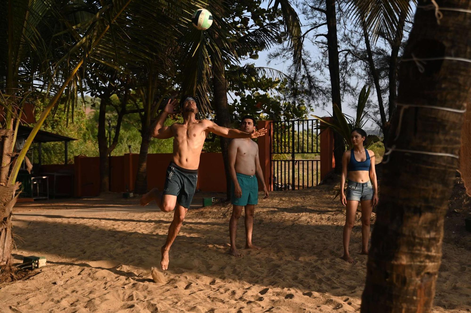 Mandrem Beach Resort, A Member Of Radisson Individuals Retreat エクステリア 写真