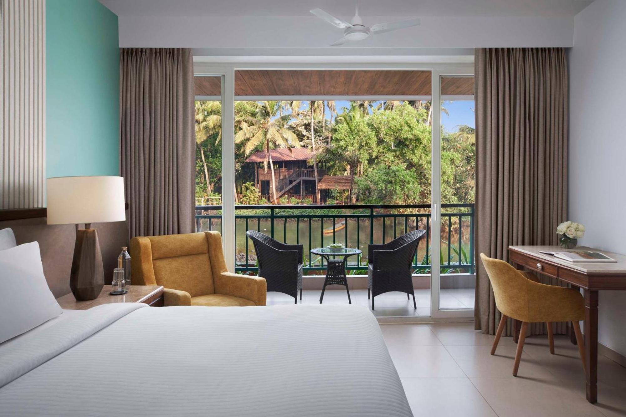 Mandrem Beach Resort, A Member Of Radisson Individuals Retreat エクステリア 写真