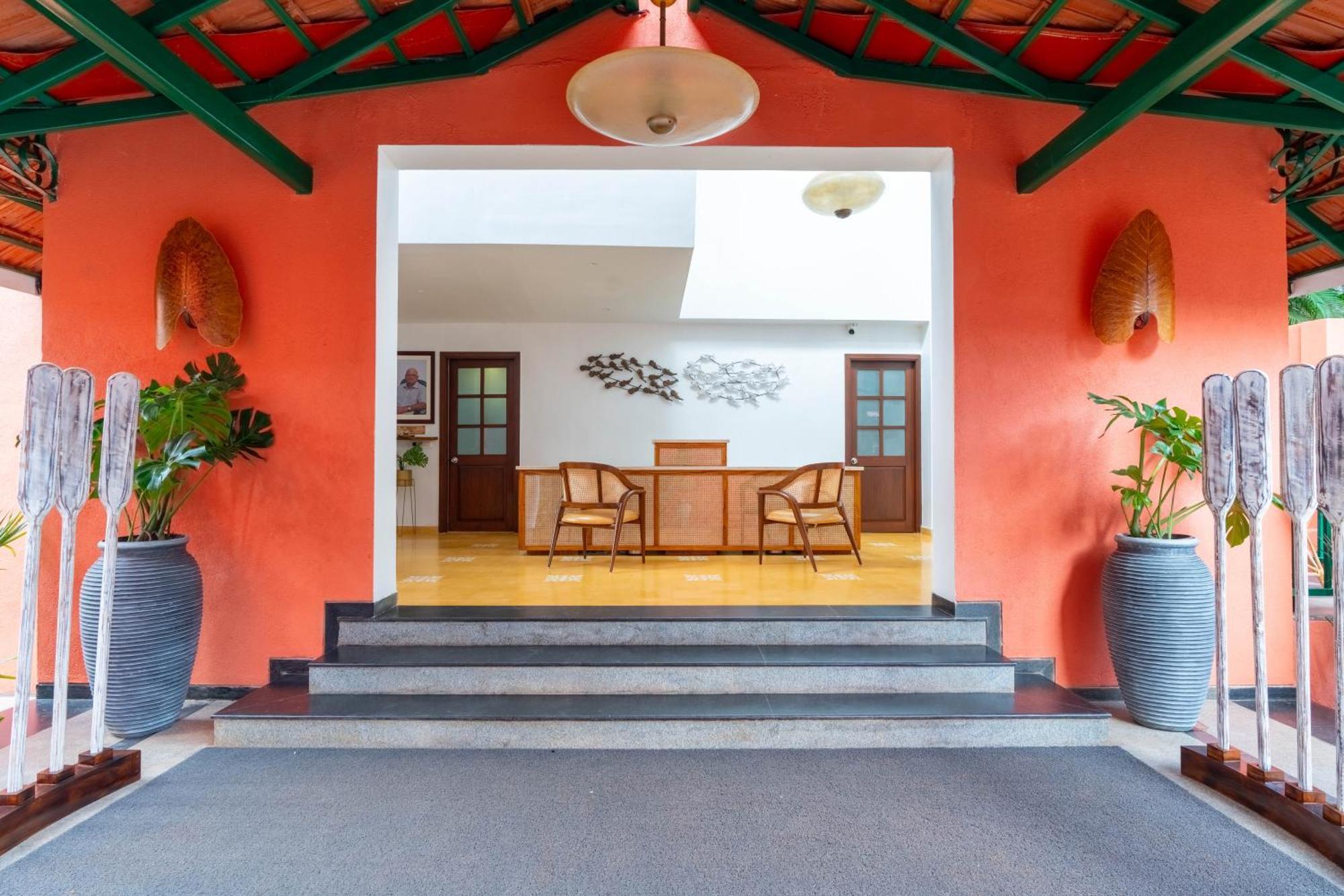 Mandrem Beach Resort, A Member Of Radisson Individuals Retreat エクステリア 写真