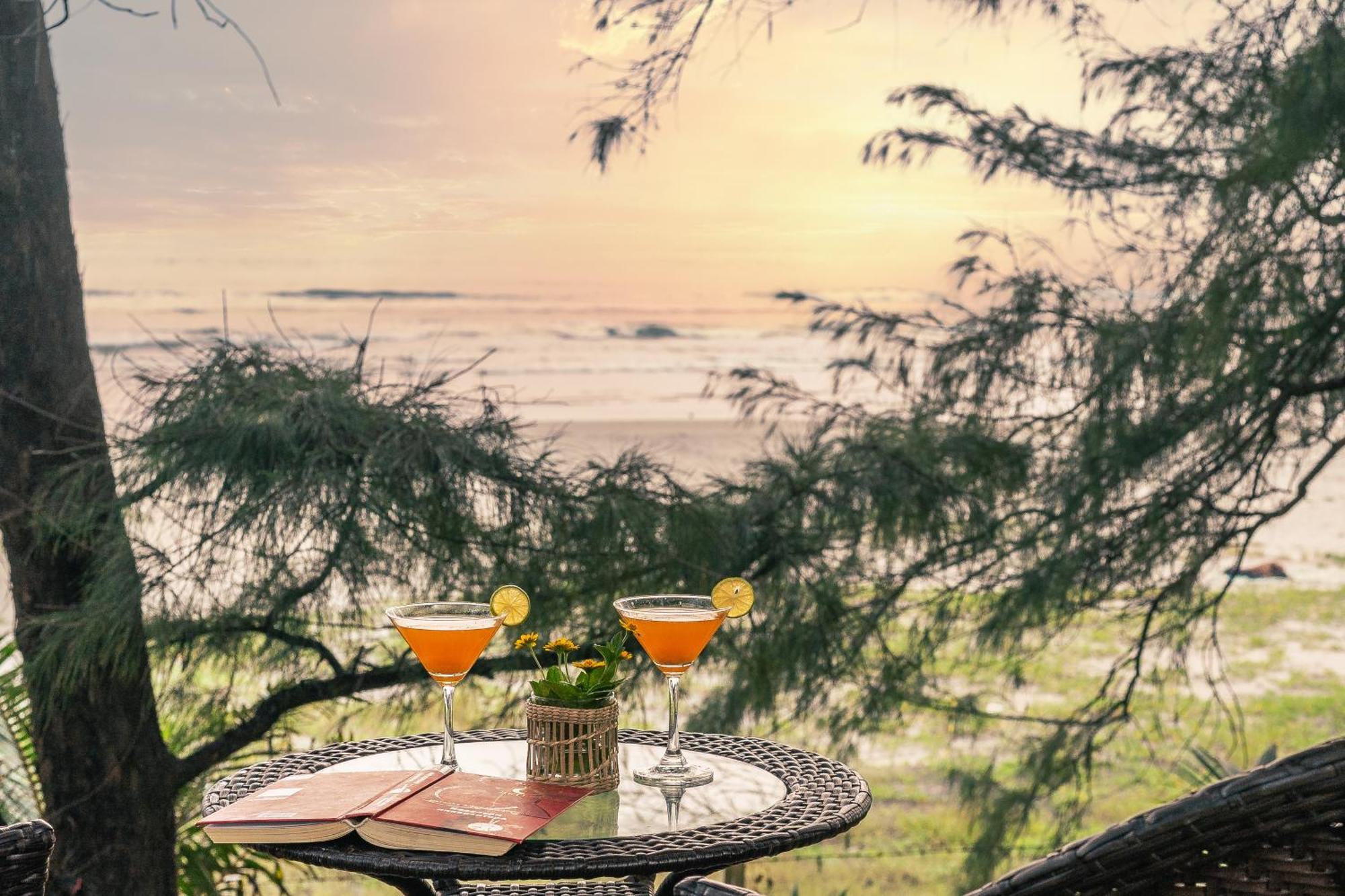 Mandrem Beach Resort, A Member Of Radisson Individuals Retreat エクステリア 写真