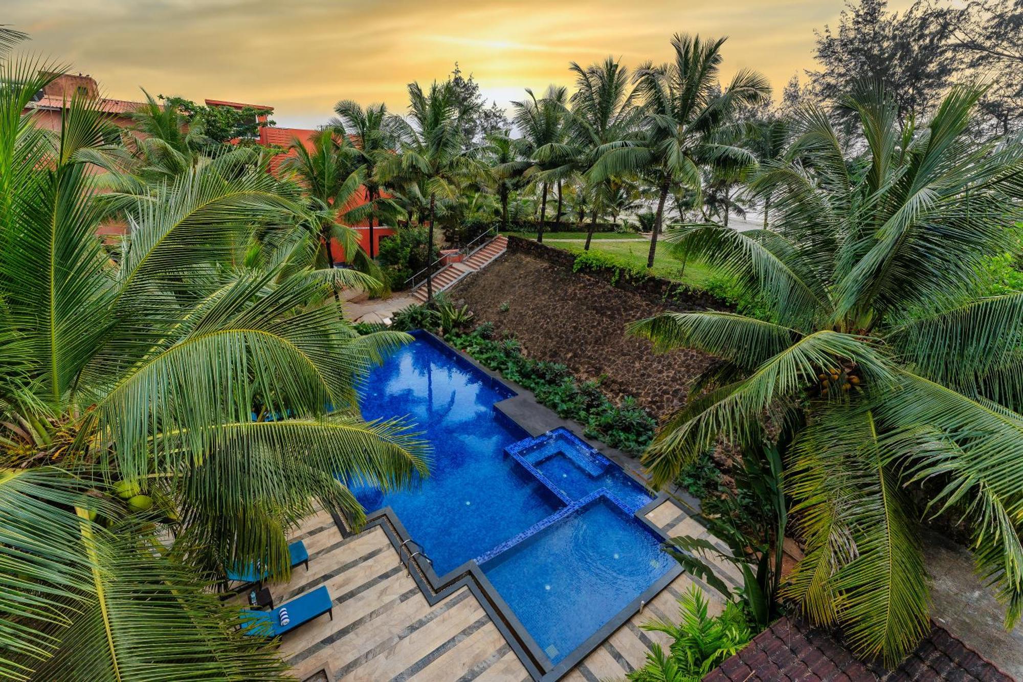 Mandrem Beach Resort, A Member Of Radisson Individuals Retreat エクステリア 写真