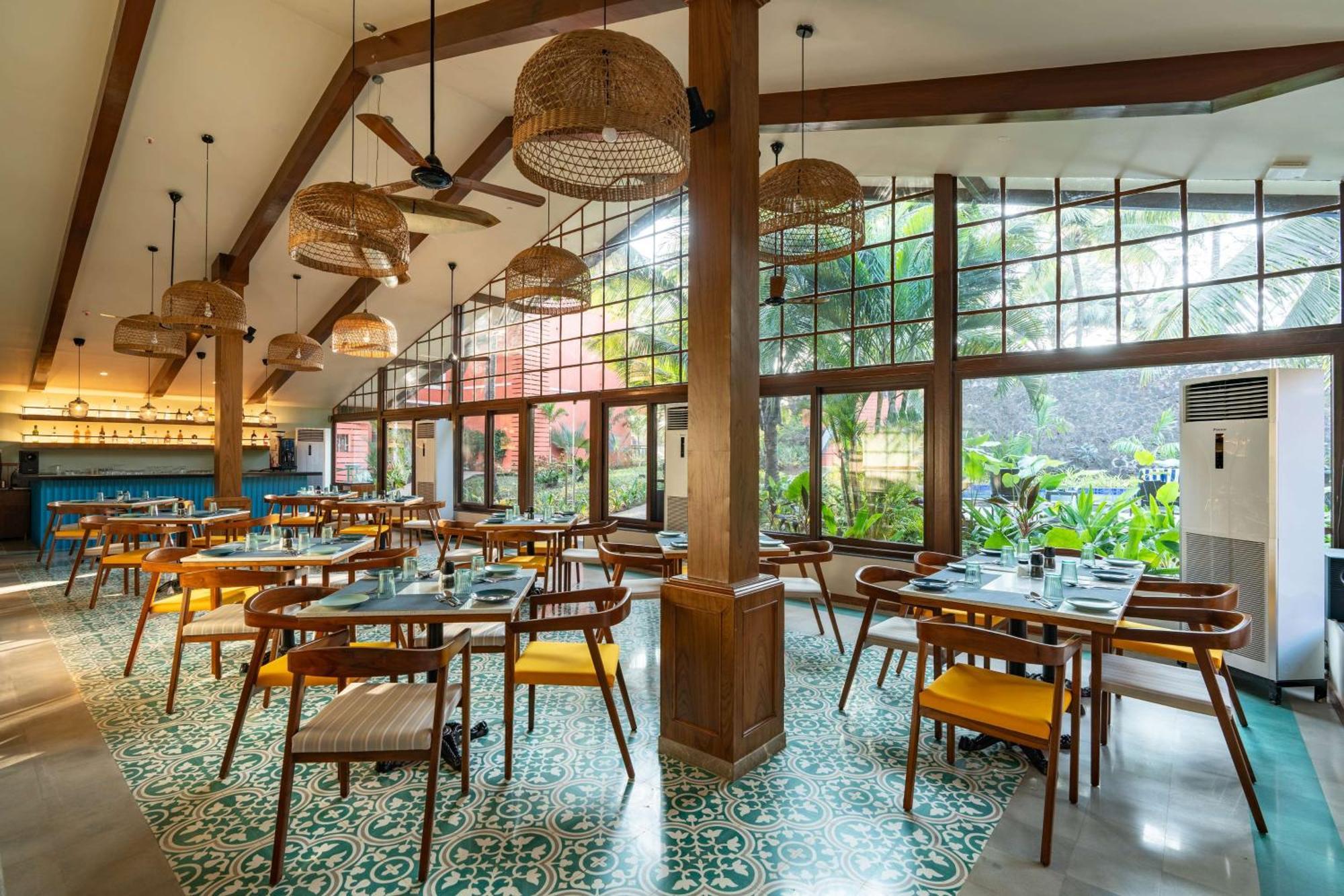 Mandrem Beach Resort, A Member Of Radisson Individuals Retreat エクステリア 写真