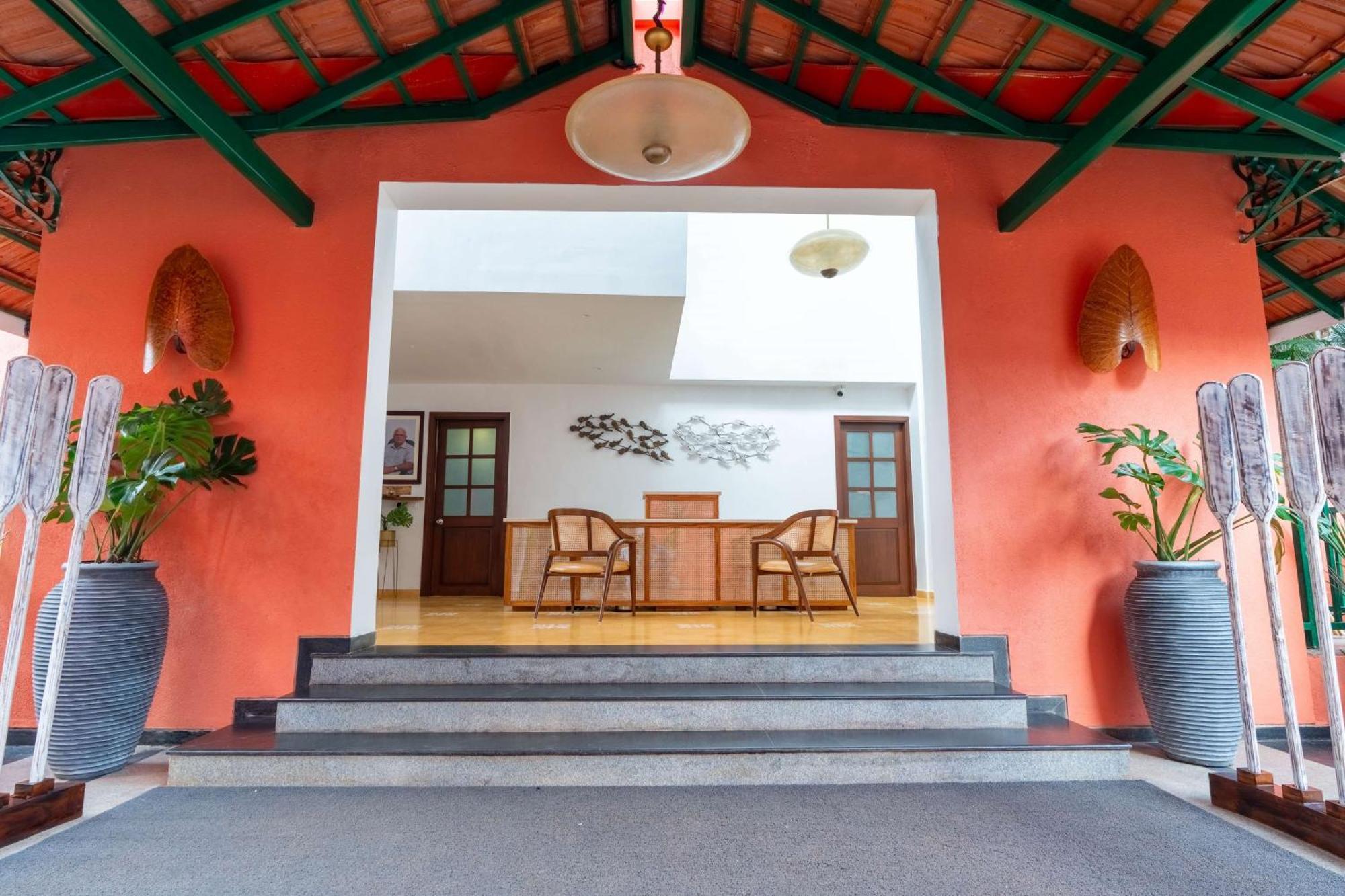 Mandrem Beach Resort, A Member Of Radisson Individuals Retreat エクステリア 写真