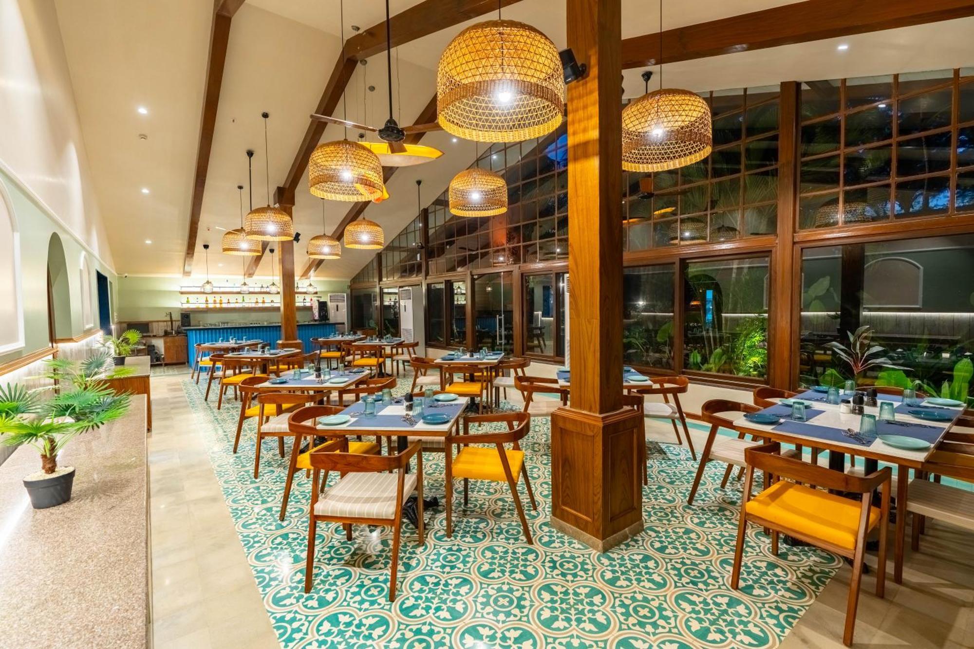 Mandrem Beach Resort, A Member Of Radisson Individuals Retreat エクステリア 写真