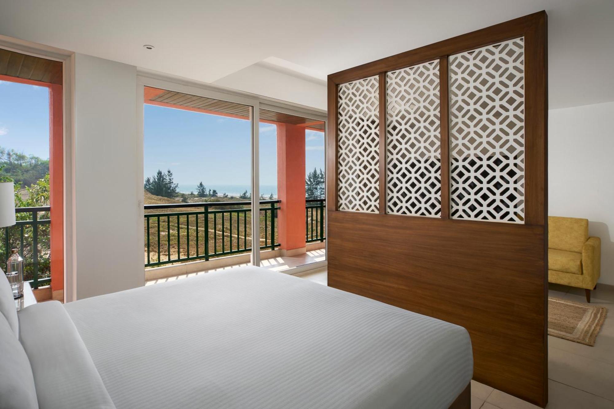 Mandrem Beach Resort, A Member Of Radisson Individuals Retreat エクステリア 写真